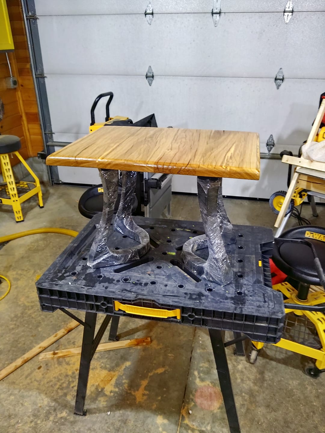 Customer photo review of Bench Legs 117/130 Uzar 16" H for Live Edge Table Top, DIY Projects