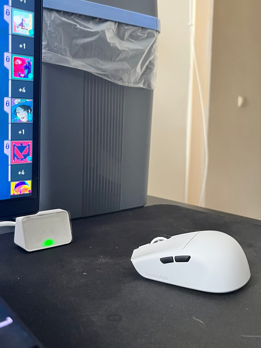 Customer photo review of Darmoshark M5 Pro Wireless Mouse