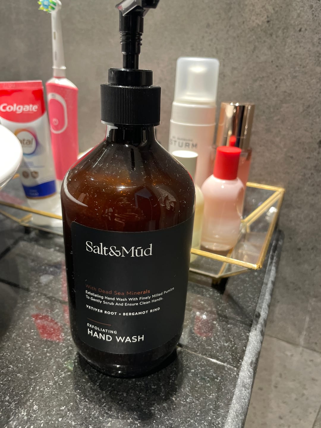 Customer photo review of Exfoliating Hand Wash With Dead Sea Minerals 500ml