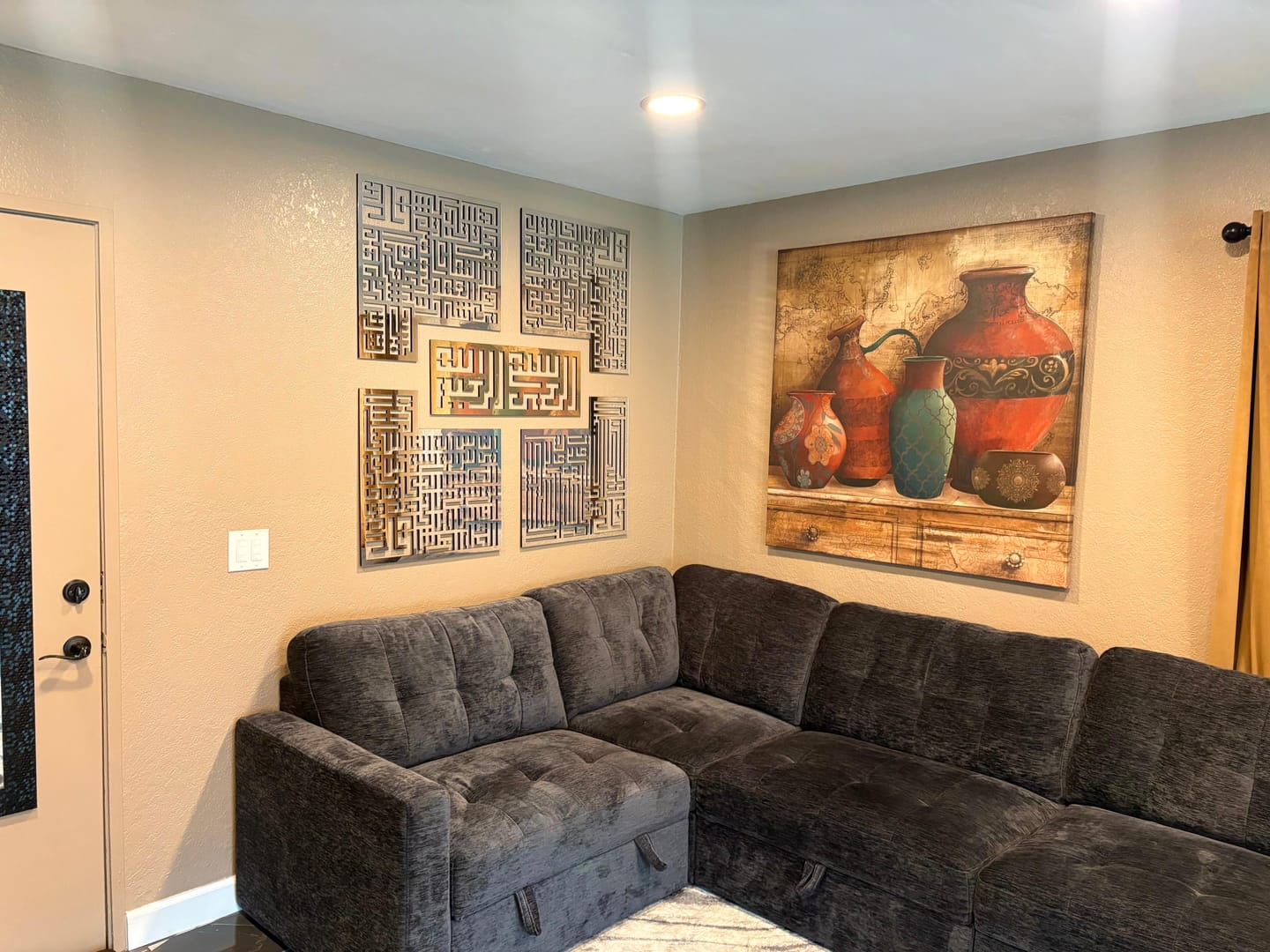 Customer photo review of 4 Quls Surah Kufic Calligraphy | Basmala Kafirun Ikhlas Falaq Nas - Wooden Islamic Wall Art