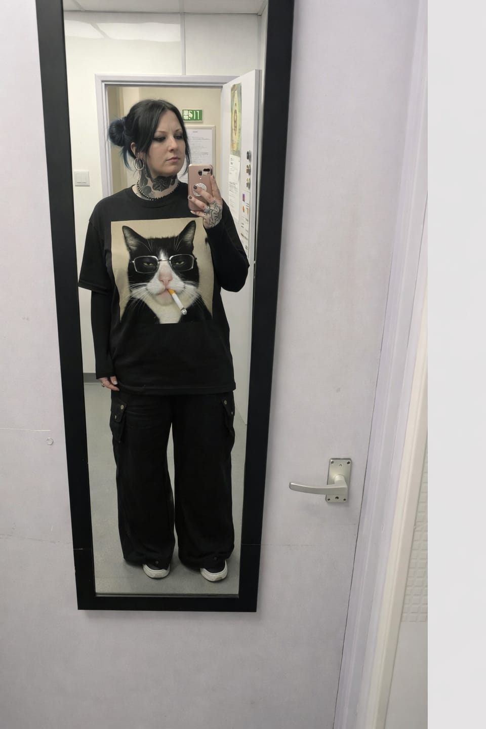 Customer photo review of Vintage Cat Bite T-Shirt
