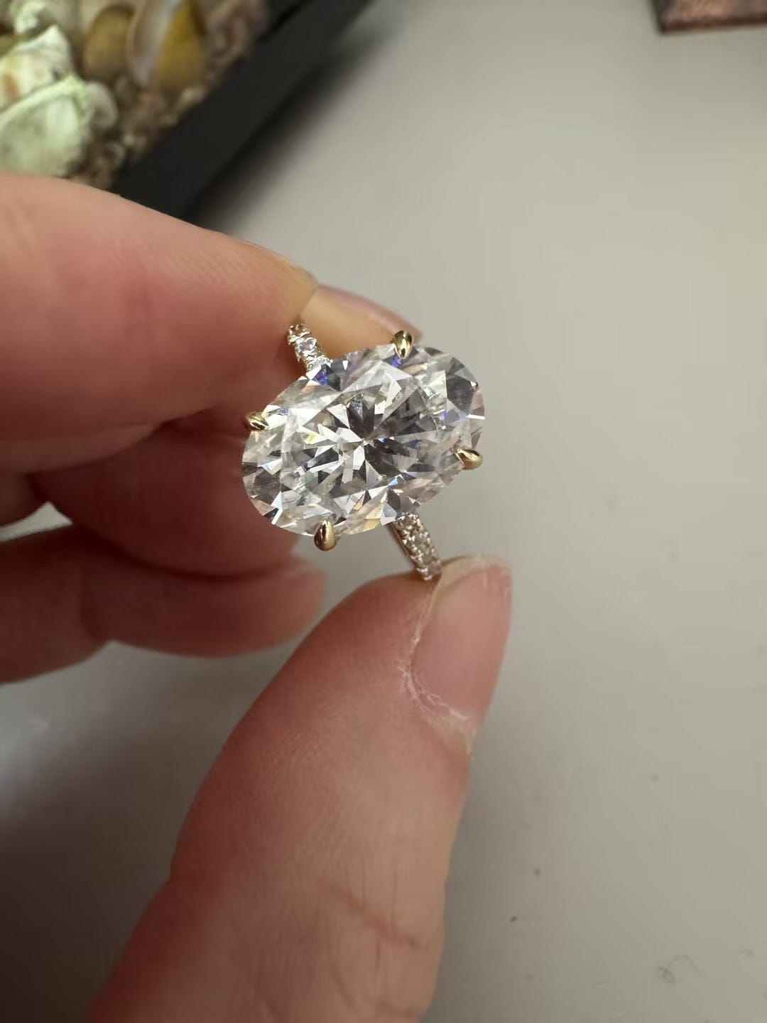 Customer photo review of S925 Moissanite 2.0 Ct ~5.5 Ct Oval Cut Pavé Yellow Gold/White Gold Engagement Ring For Women