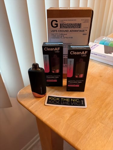 Customer photo review of Cotton Candy CBD Vape