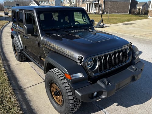 Customer photo review of Black Flag Hood Graphic | fits Wrangler JL and Gladiator JT