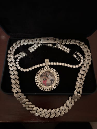 Customer photo review of Custom Jewelry CAD Design Deposit