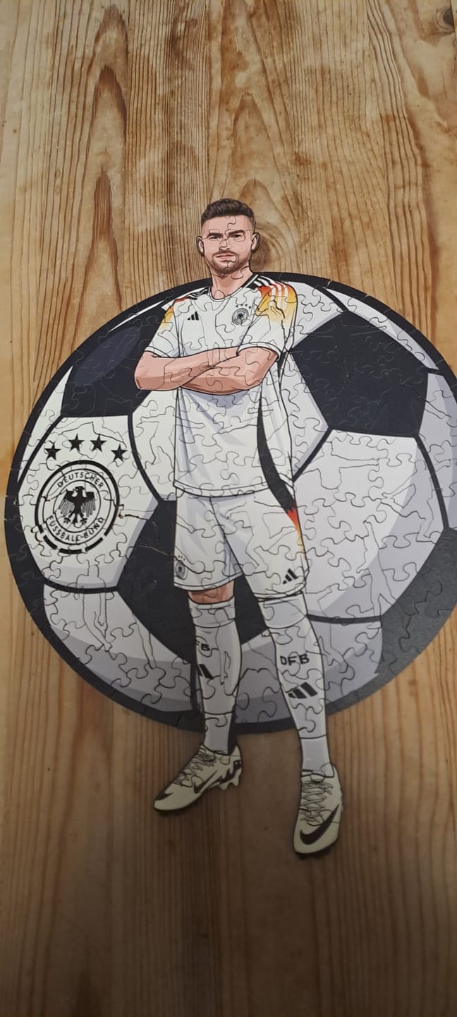 Customer photo review of Niclas Füllkrug - Holzpuzzle