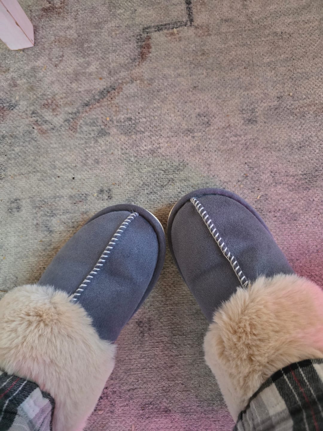 Customer photo review of Nordic Comfy Slippers