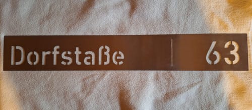 Customer photo review of XXL Paketbox mit Briefkasten | anthrazit - RAL7016 | personalisiert mit Edelstahl-Schild