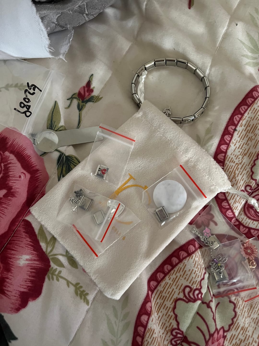Customer photo review of Charm Colgante flor