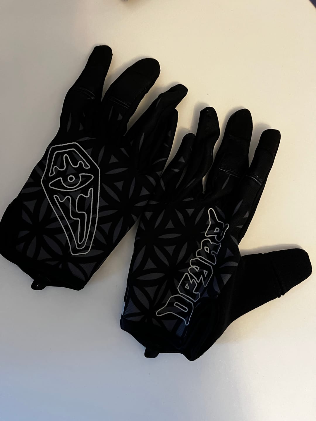 Customer photo review of Geographic | Gravity Gloves