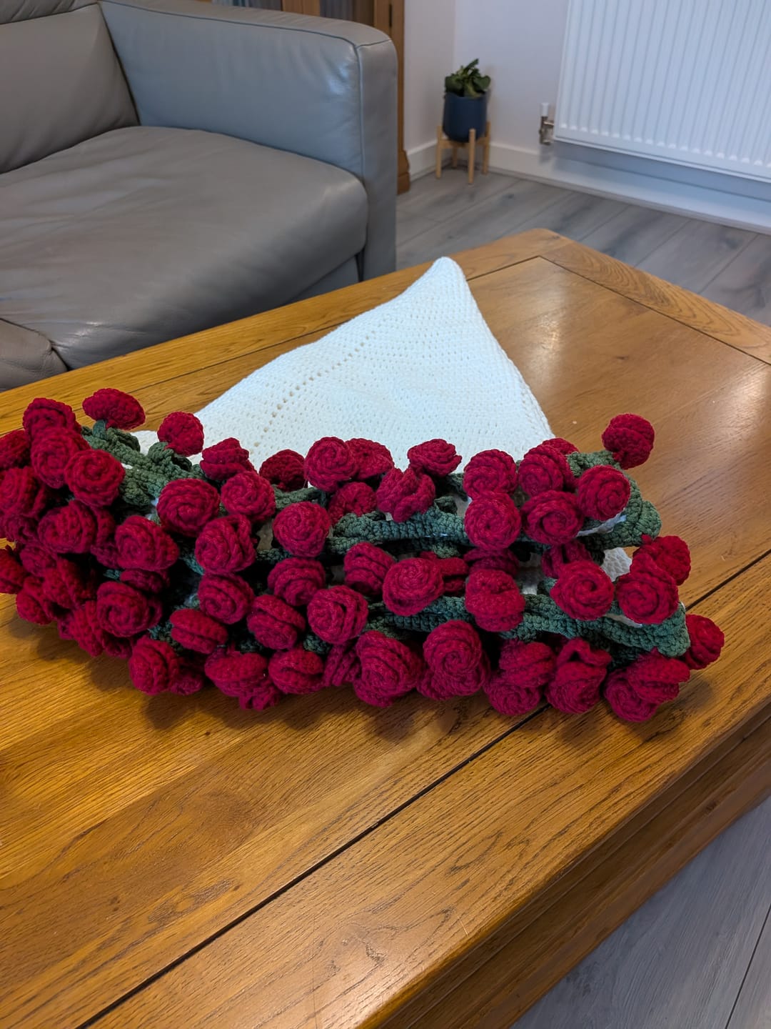 Customer photo review of CrochetPark™ 1980 Rose Bouquet Blanket DIY kit