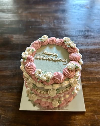 Customer photo review of mia mini cake
