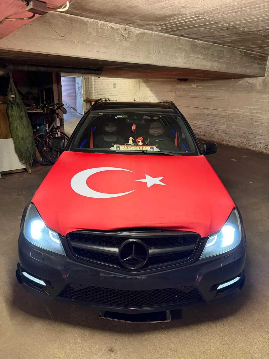Customer photo review of Drapeau Capot Turquie 🇹🇷