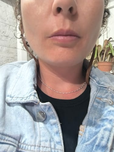 Customer photo review of Cadena chocker de mostacillas