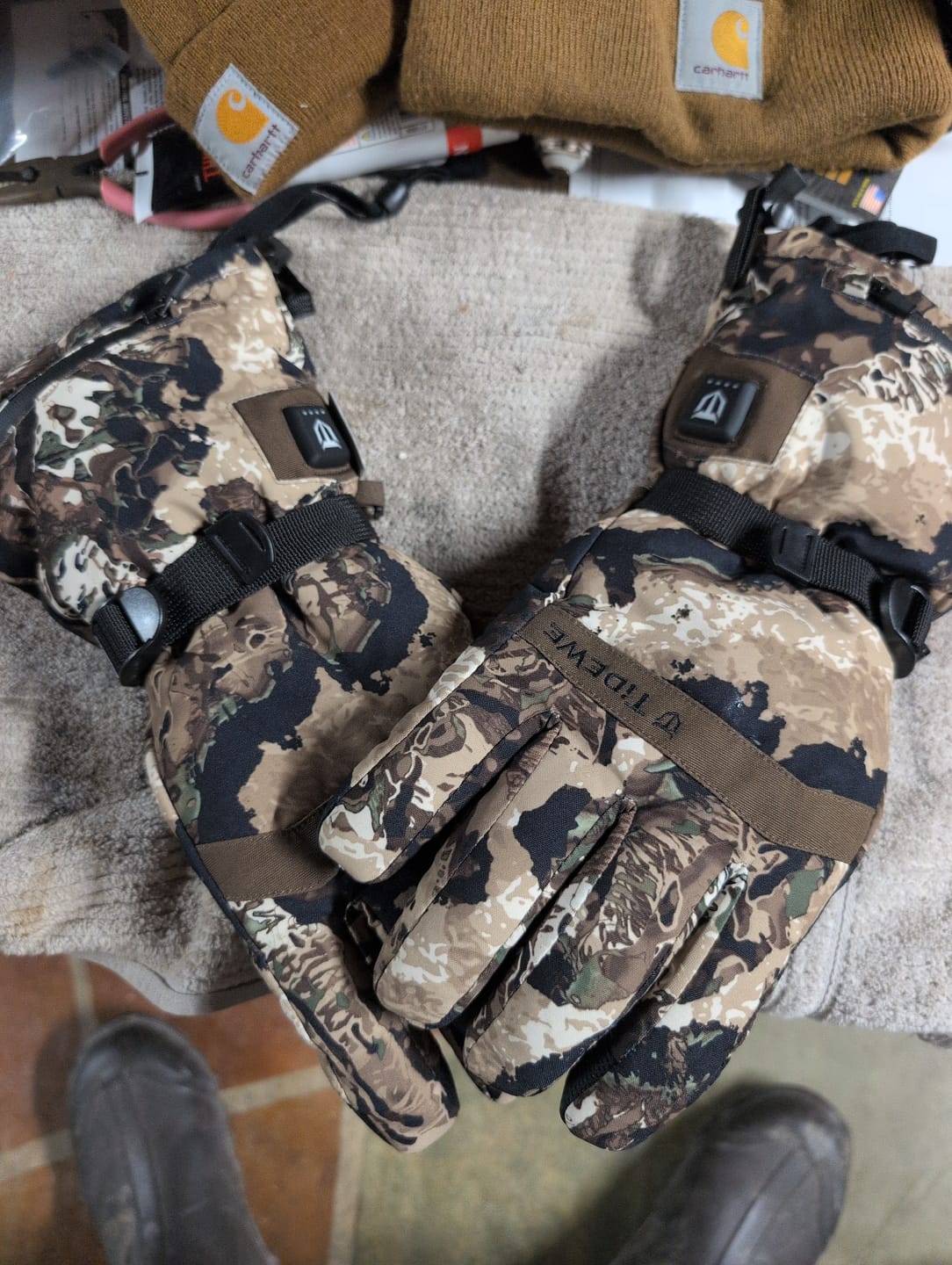 Customer photo review of Insulated Heated Gloves for Men | Waterproof Windproof Apparel Battery Heated Snow Gloves | Camo & Black Heated Gloves for Hunting and Outdoor Work
