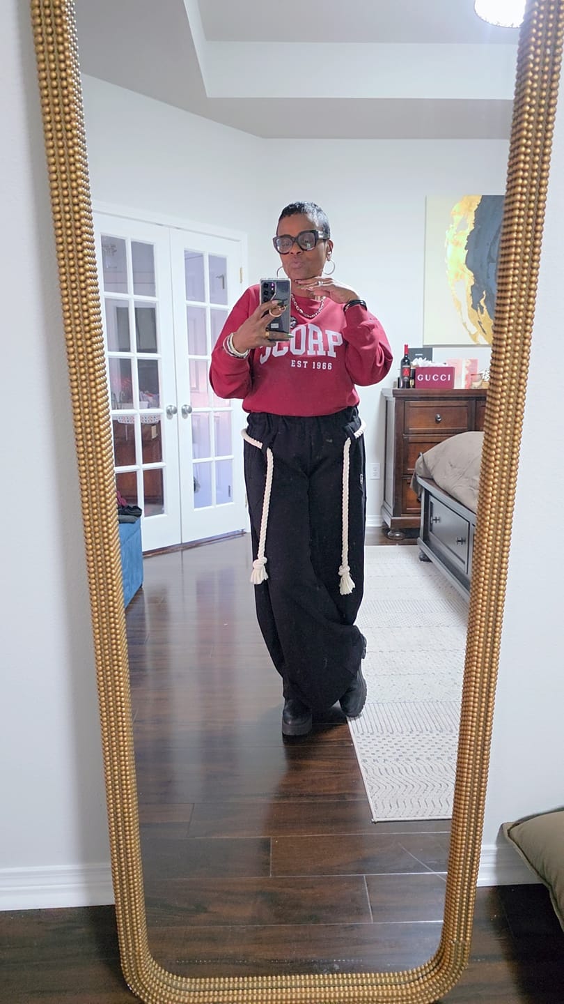 Customer photo review of Aelfric Eden Super Baggy Barrel Sweatpants