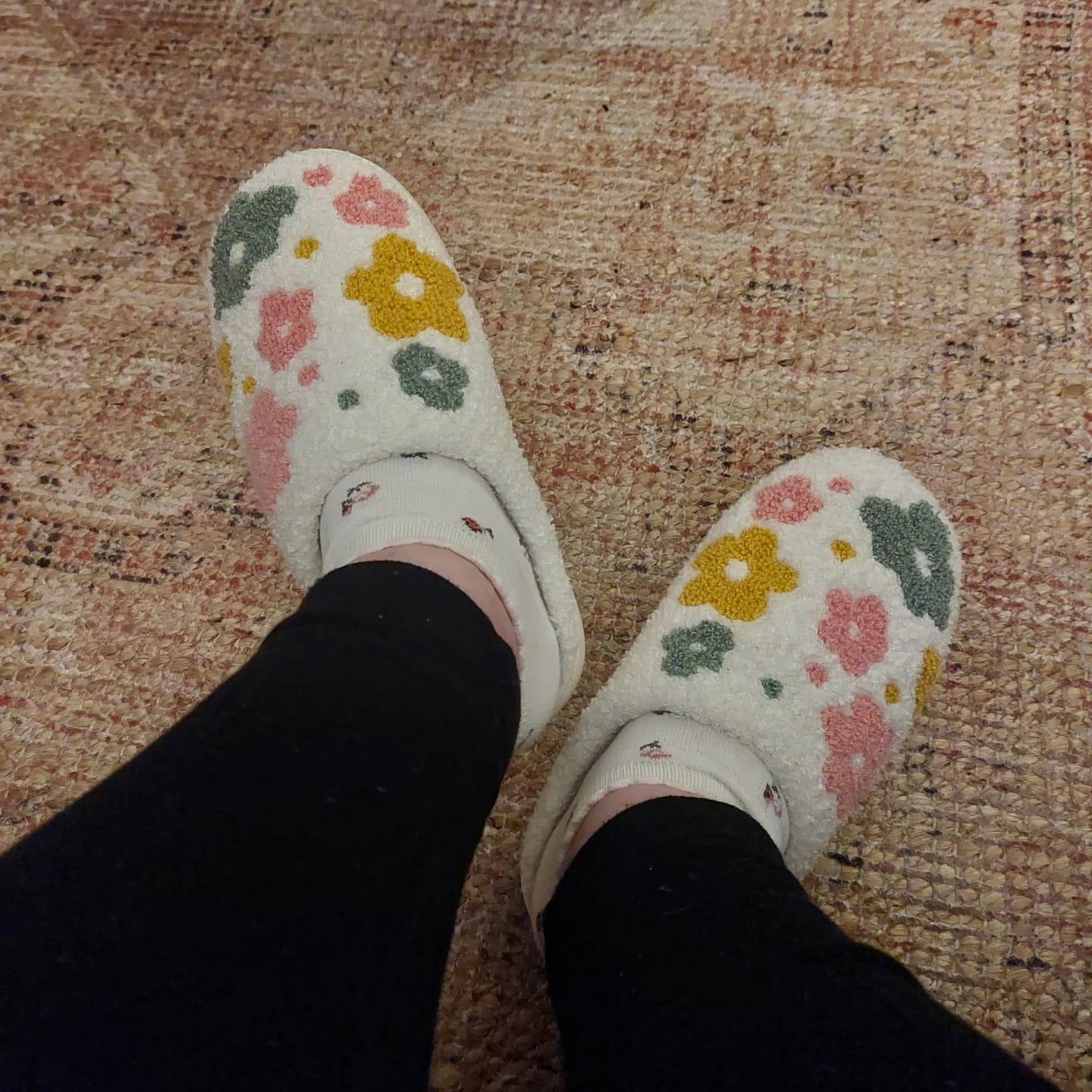Customer photo review of Livia Flower Slippers