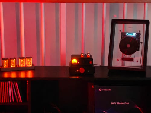 Customer photo review of M1 Music Frame CD Player