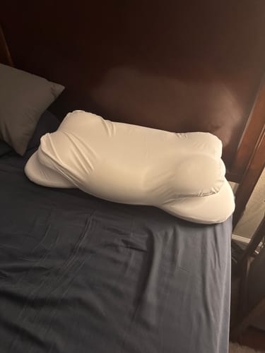 Customer photo review of Mellow CloudAlign™ Pillow