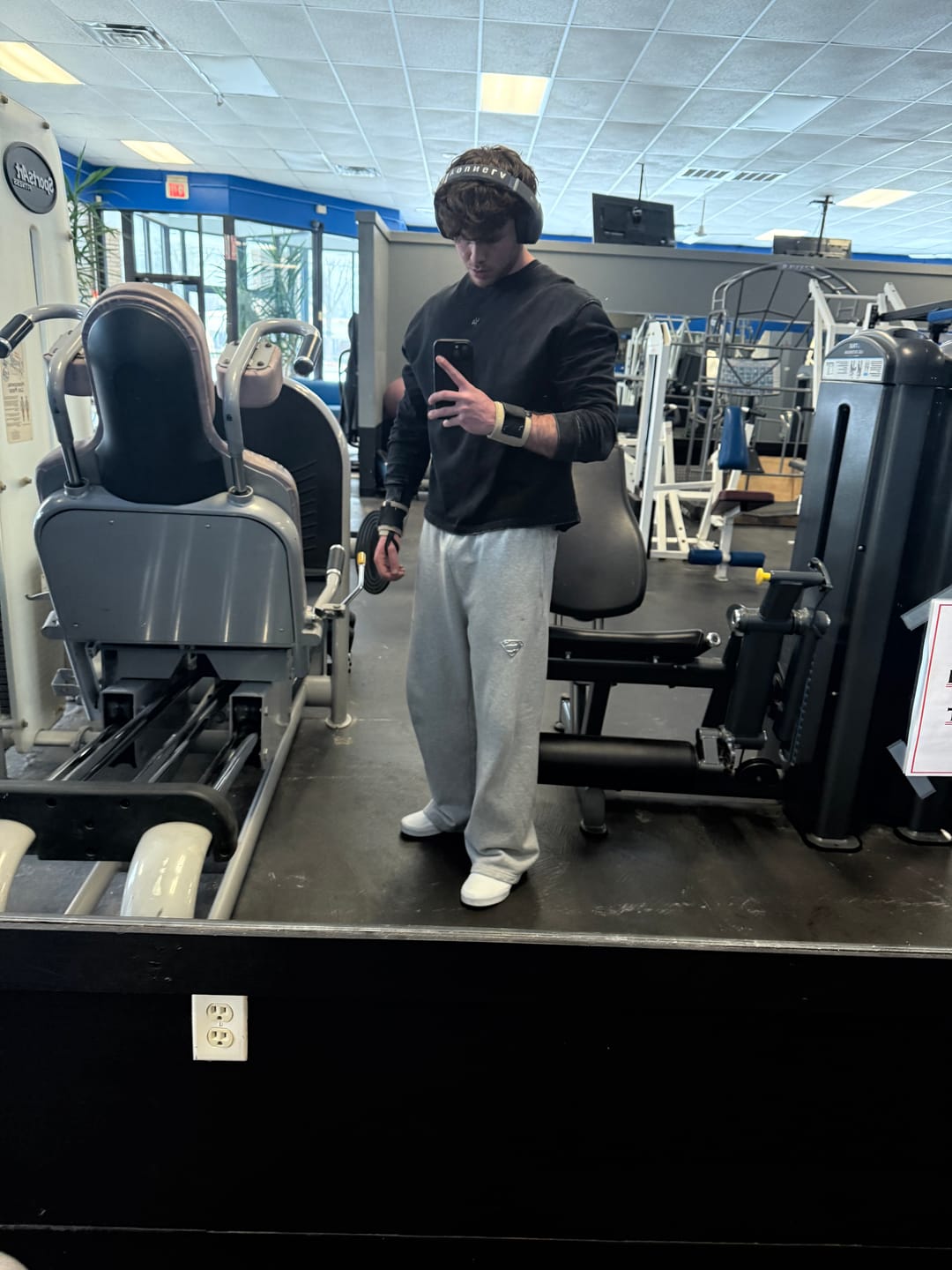 Customer photo review of 8001 - Elevated Essentials - Longsleeves