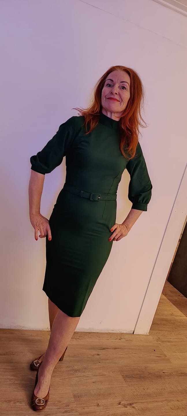 Customer photo review of Audrey højhalset pencilkjole med 3/4 ærmer - grøn