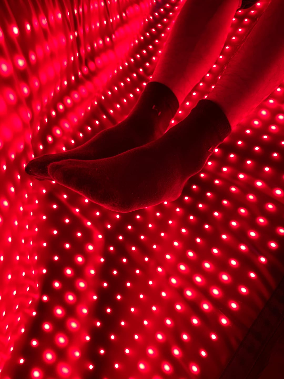 Customer photo review of LUMYHEALTH Dual-Pulse Red Light Therapy Mat for Pain Relief