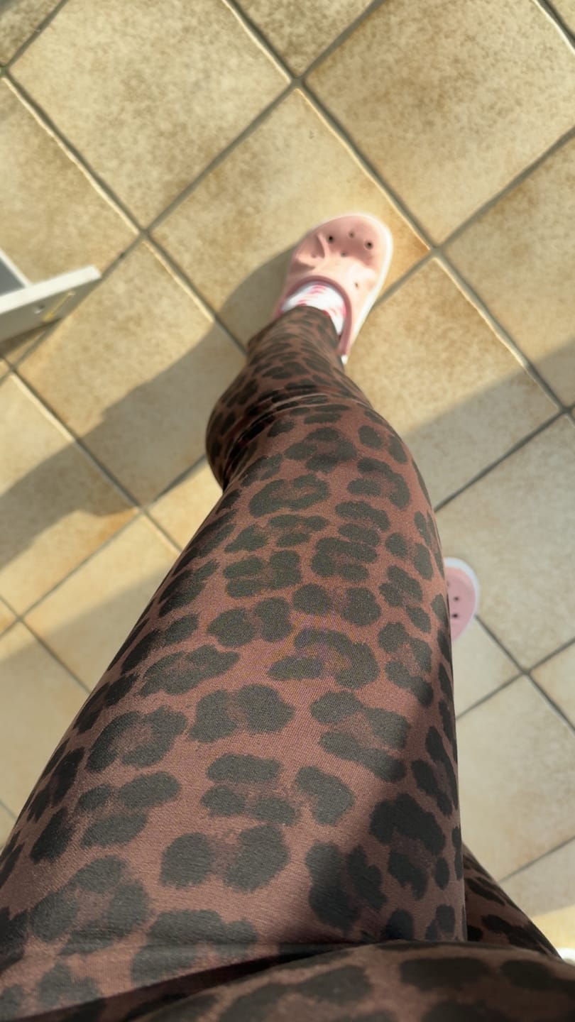 Customer photo review of DICKERE LEO LEGGINGS BRAUN SCHWARZ