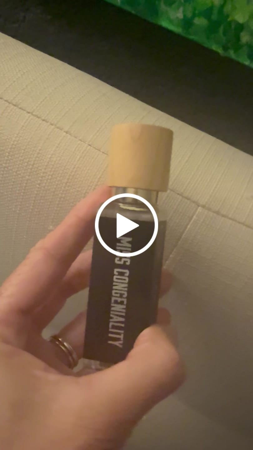 Customer video review of Miss Congeniality