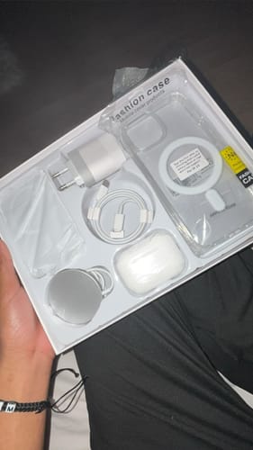 Customer photo review of Box LionPhone