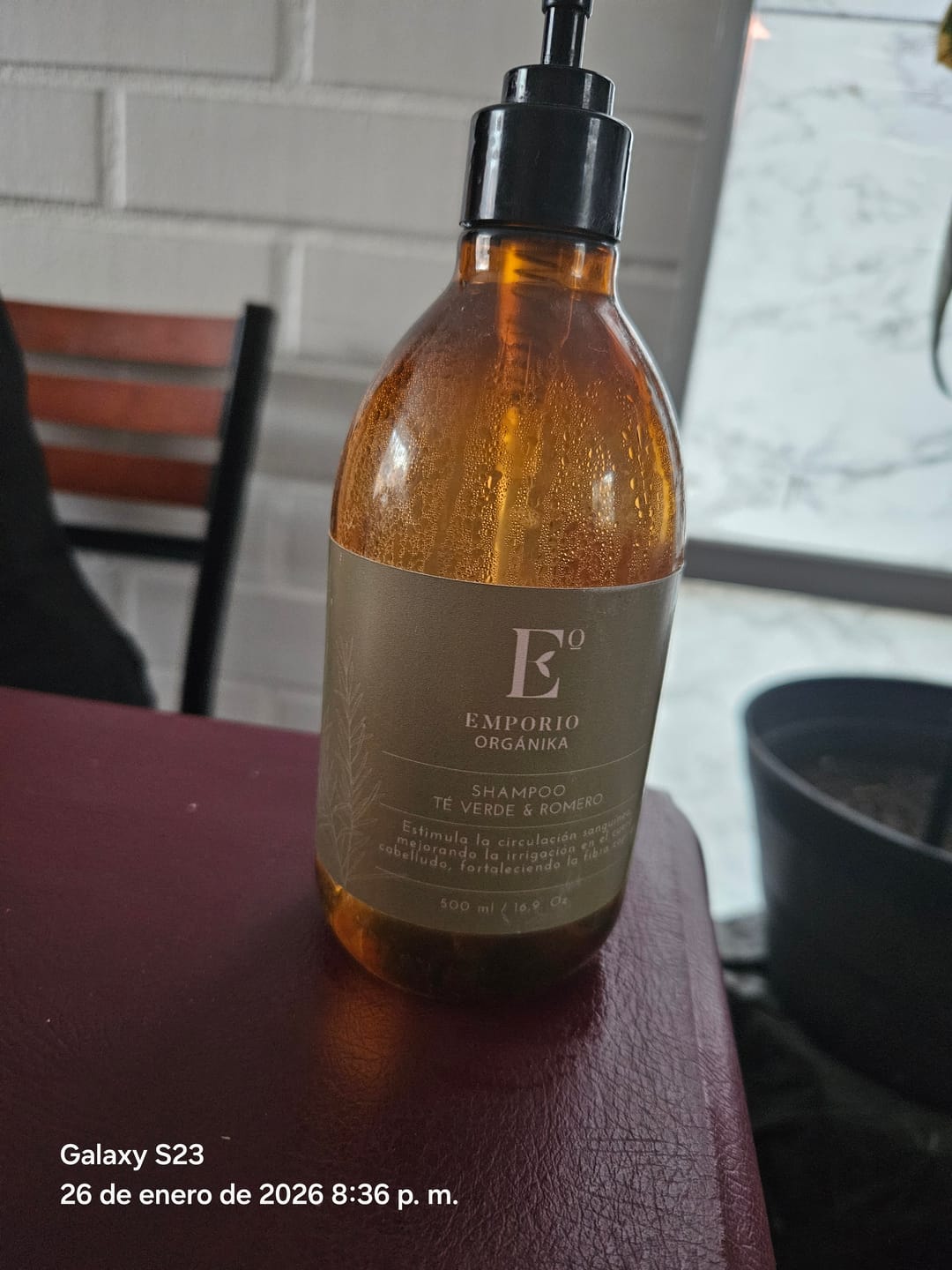 Customer photo review of SHAMPOO ANTICAÍDA FORTALECEDOR TÉ VERDE & ROMERO