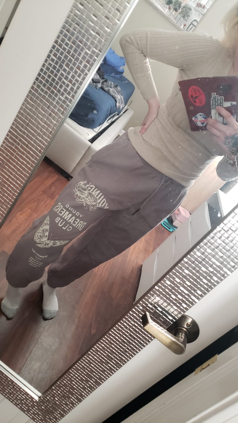 Customer photo review of W211 Dreamers Joggers