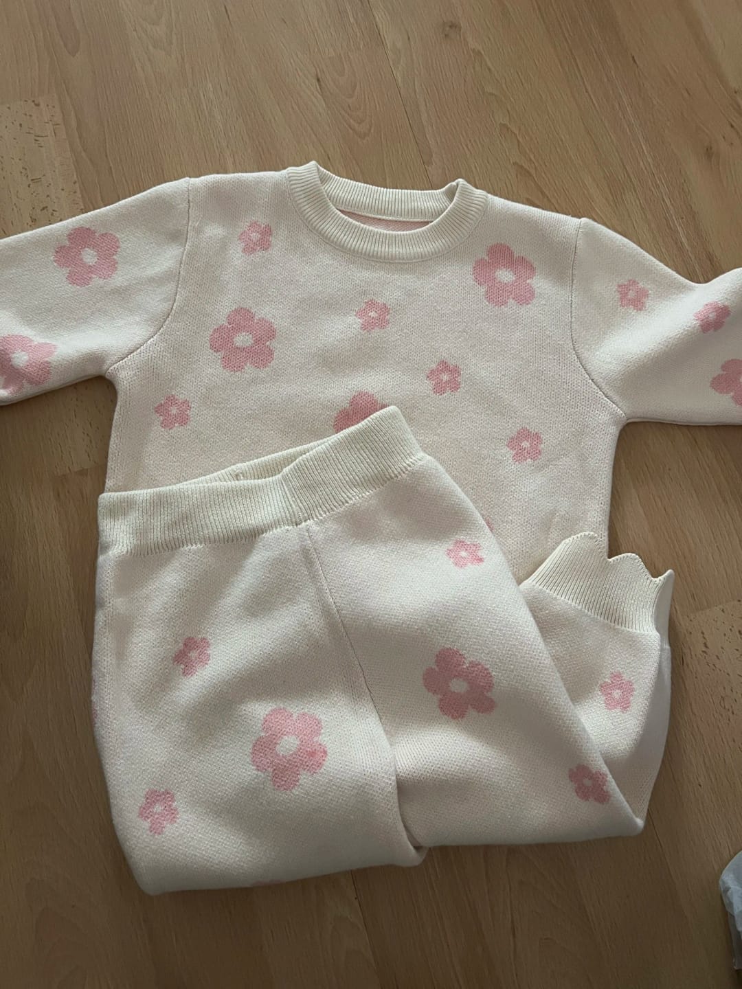 Customer photo review of Flower Power Knitted Set