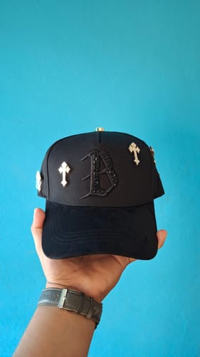 Customer photo review of “B Chrome” Barbas Hats