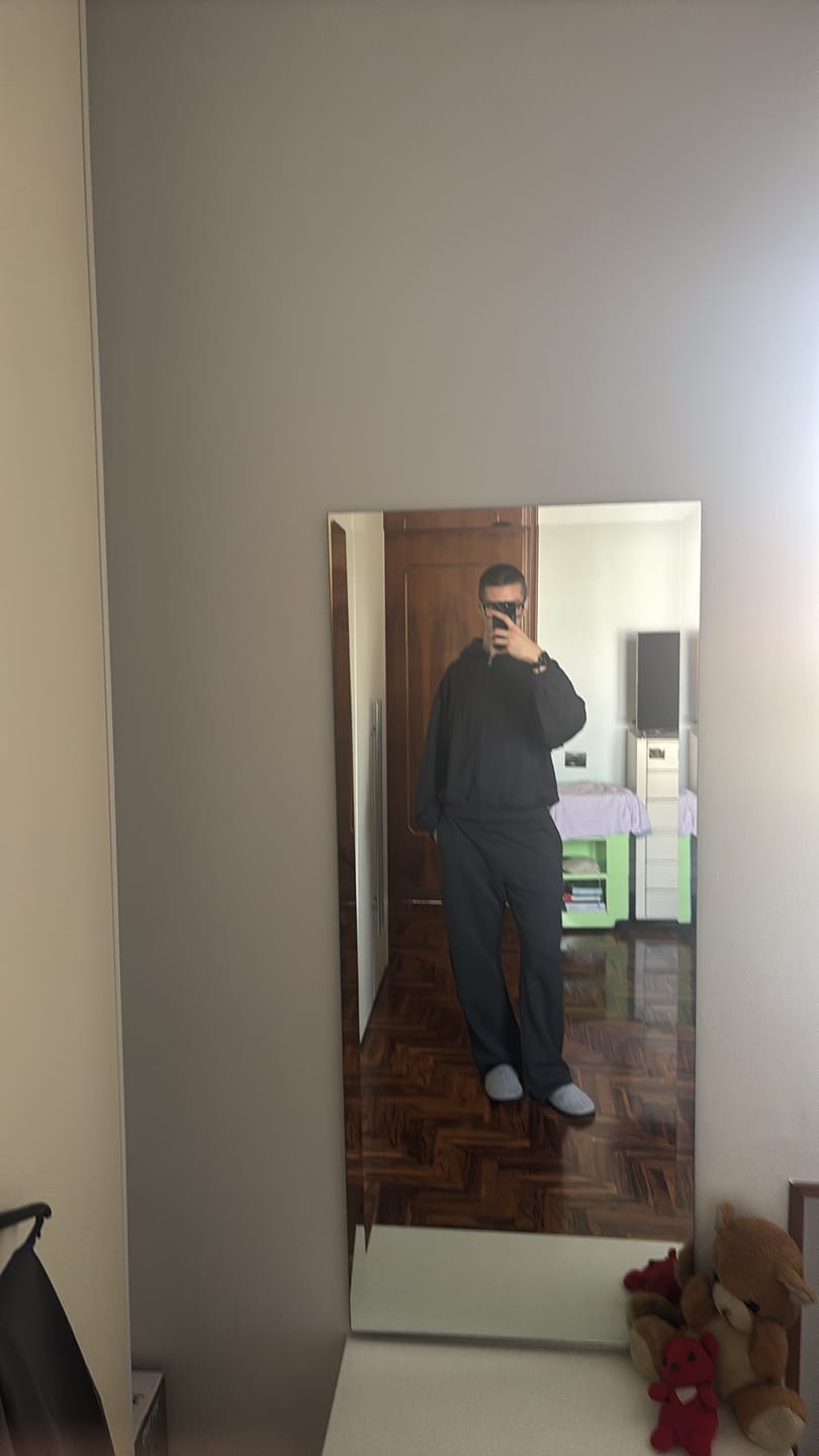 Customer photo review of Zip Hoodie Premium Blanks 330GSM Dark Grey
