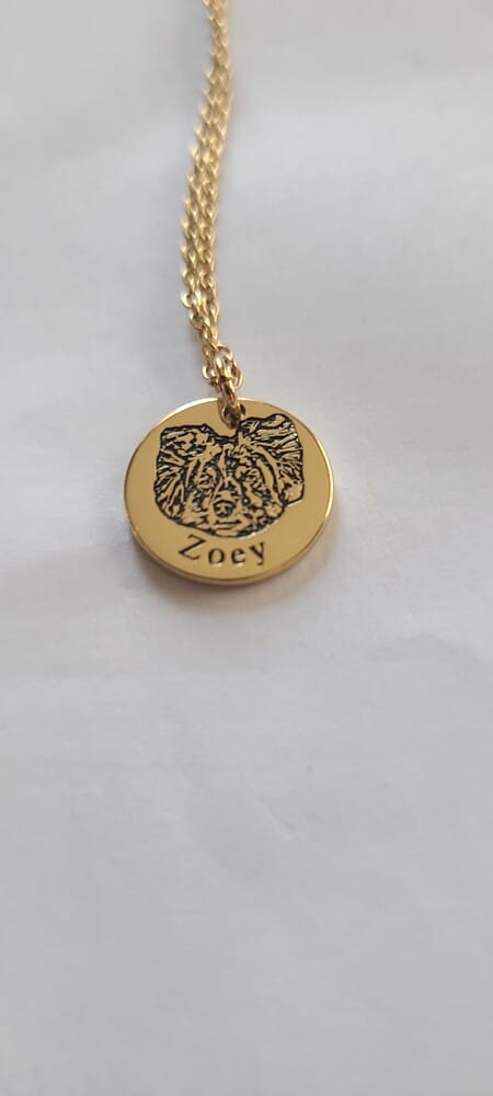 Customer photo review of Personalizovaný náhrdelník se jménem a tváří domácího mazlíčka