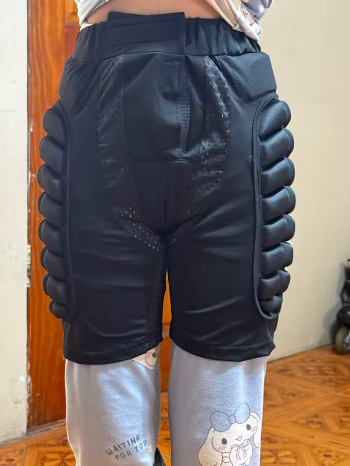 Customer photo review of 3D Polster-Shorts – Hüftschutz für Ski, Snowboard & Skate