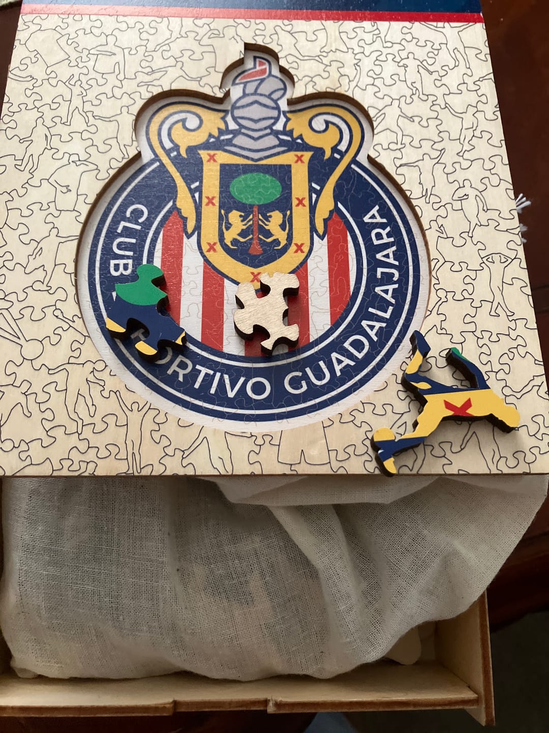Customer photo review of Chivas Guadalajara® Logo - Wooden Puzzle