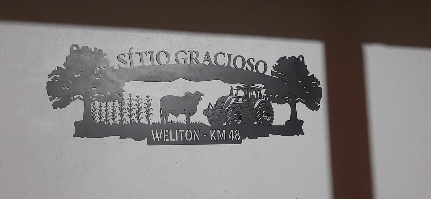 Customer photo review of Placa de Metal Personalizada - Fazenda