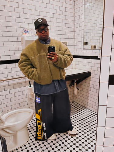 Customer photo review of Sp5der Jumbo Sweatpants Black