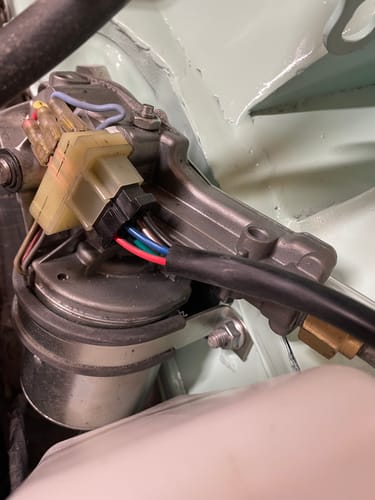 Customer photo review of Windscreen Wiper Motor Plug With Flyleads