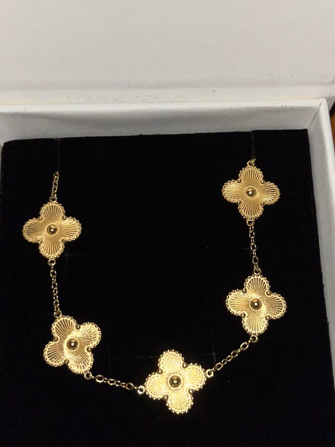 Customer photo review of Bratara - Royal Clover