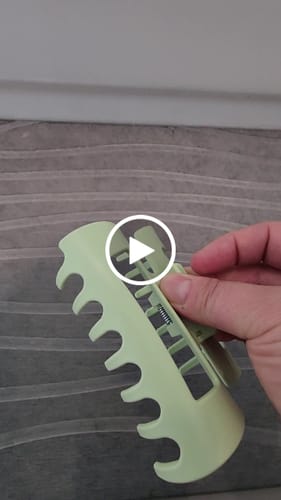 Customer video review of cloud clip