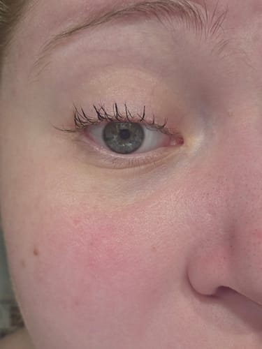 Customer photo review of COSTIQ® HEATED EYELASH CURLER