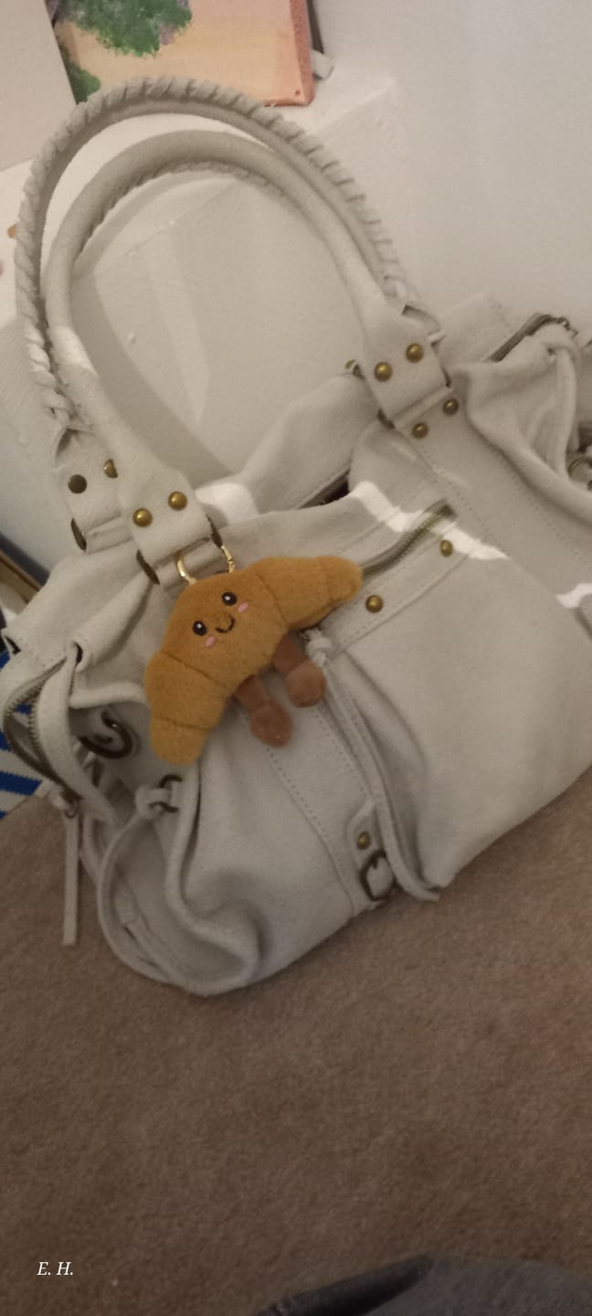 Customer photo review of It girl bag off white