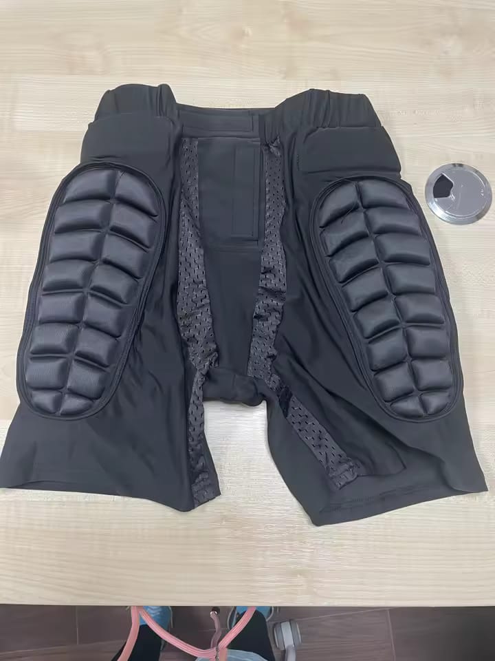 Customer photo review of 3D Padded Protective Shorts – Hip & Tailbone Guard for Skiing