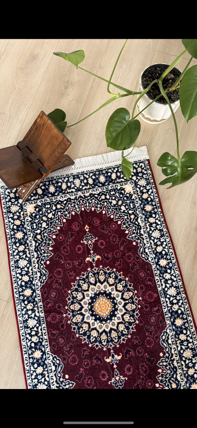 Customer photo review of Moroccan Padded Prayer Mat