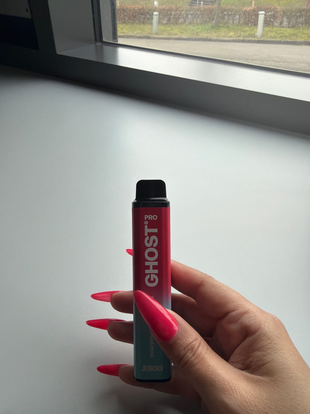 Customer photo review of Ghost® Pro 3500 - Puff / Vape Jetable - 2% Nicotine