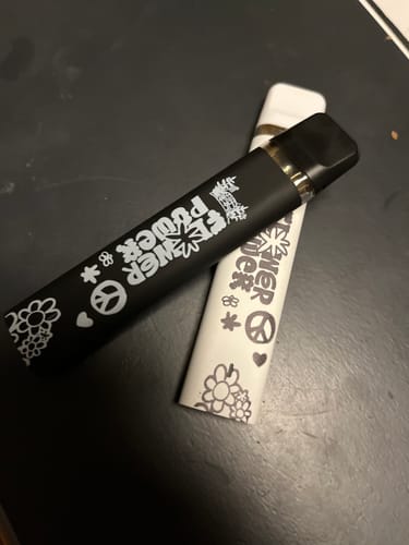 Customer photo review of 🍒Flower Power Vape Cherry Superior Blend