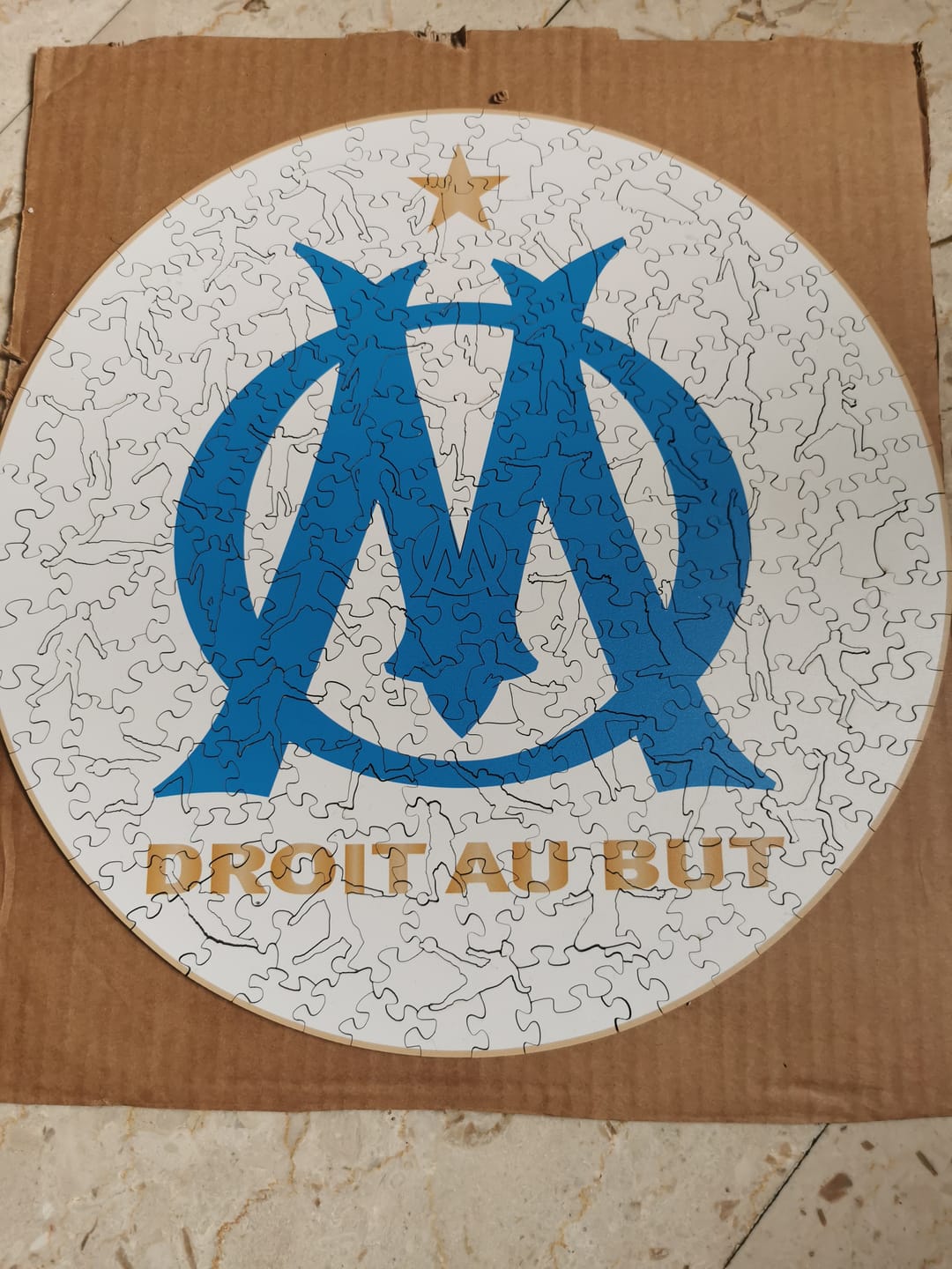 Customer photo review of Logo Olympique de Marseille® - Puzzle en Bois