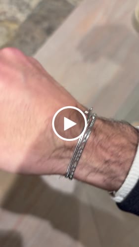 Customer video review of CROSS BRACELET | Silver